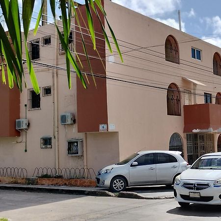 Casa De Huespedes Los Santos 坎昆 外观 照片